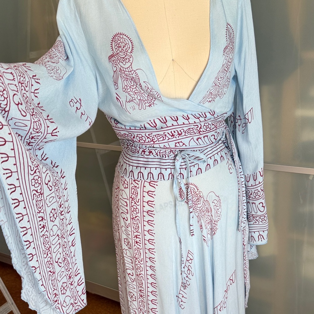 FESTIVAL SUMMER Light Blue Boho Printed Maxi SKIRT ELASTIC WAIST BAND. Wrap top
